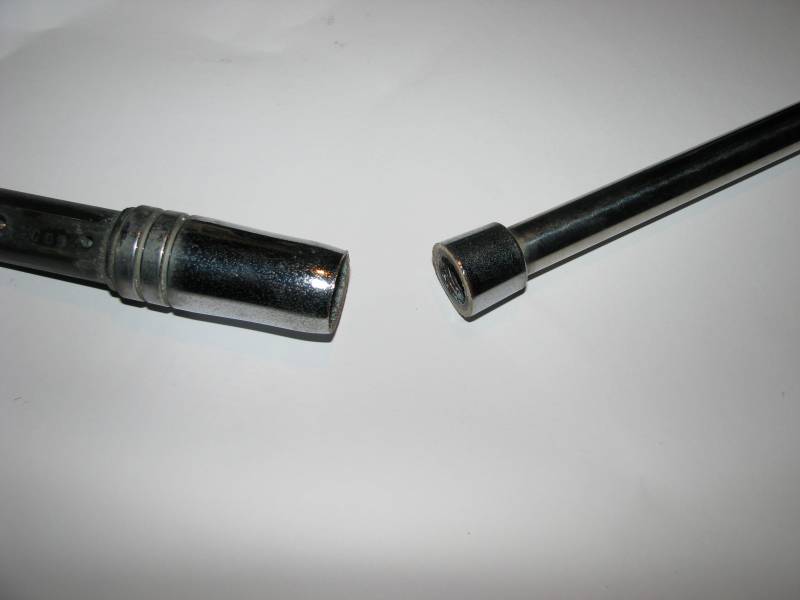 Broken Parking Pole 1.jpg