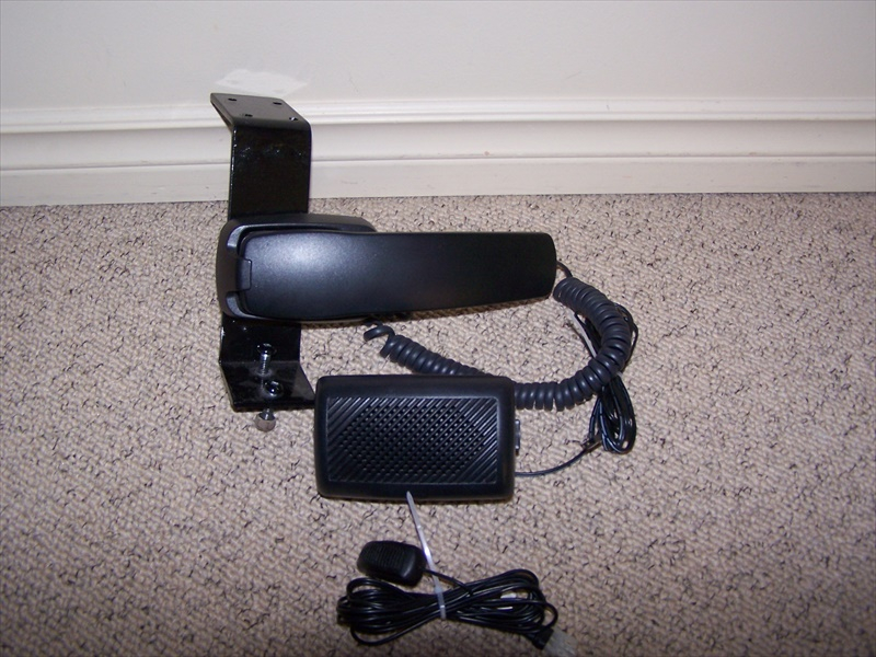 Handset, Hands free speaker and microphone