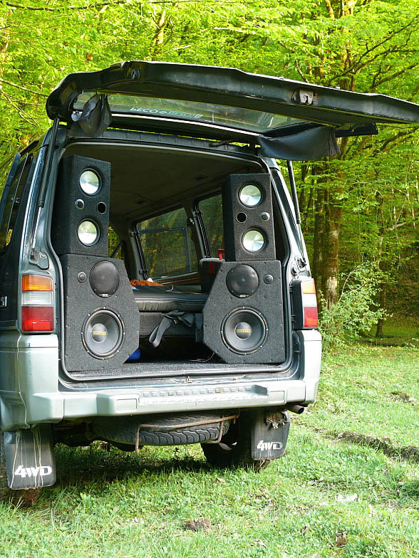 Delica Stereo.jpg