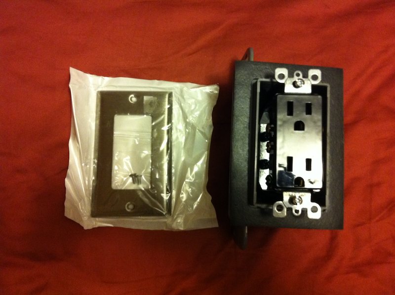 outlet.jpg