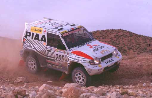 1998DAK205_car2.JPG