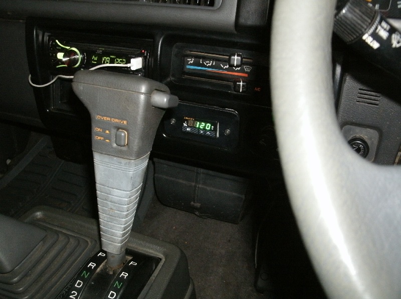 Removed ashtray for easy installation of the EGT gauge...again an Aubur 1813 green.