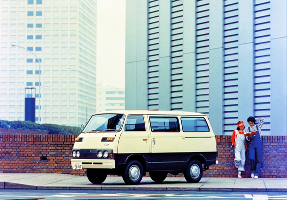 mitsubishi_delica_1974_pictures_1_b.jpg