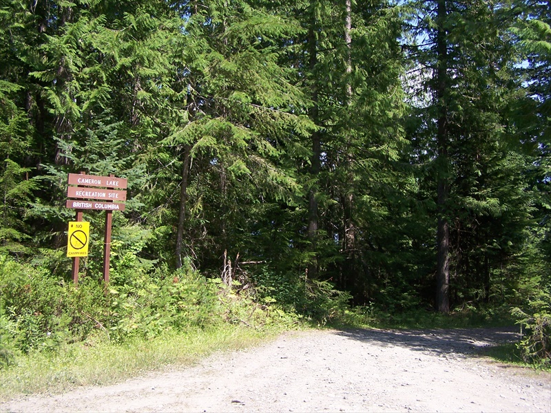 Sign @ the road