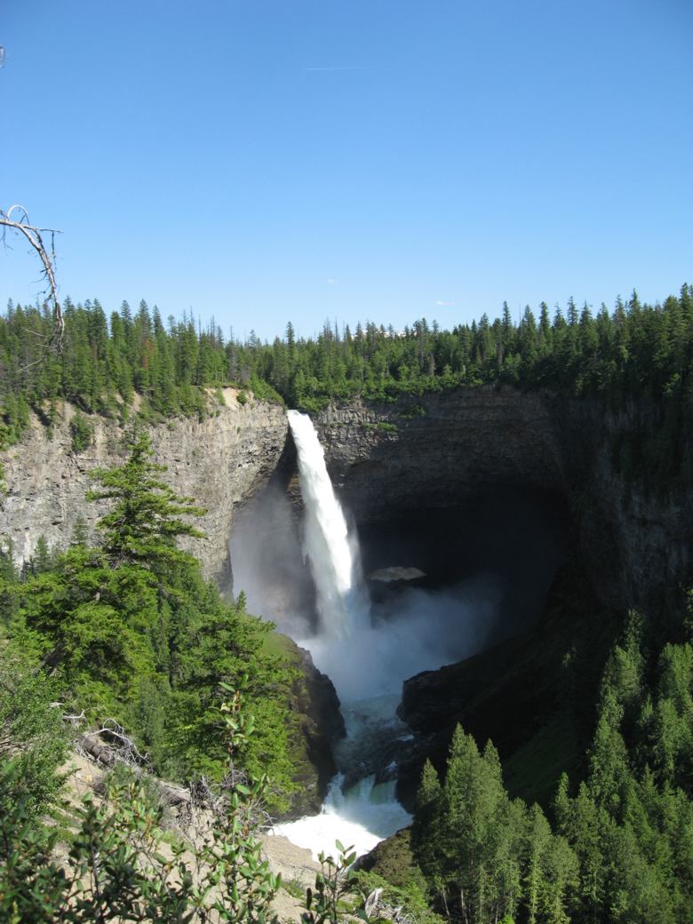 Just 1 of the many big Falls.jpg