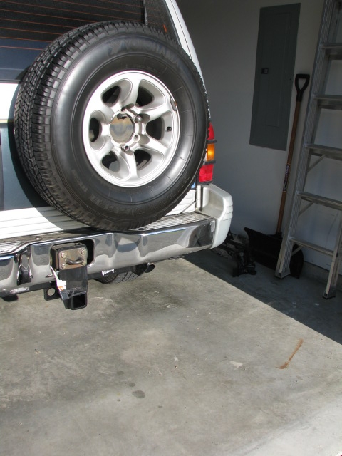 pajero hitch 002.jpg