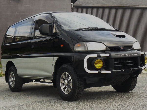Delica Space Gear 0013767_2.JPG