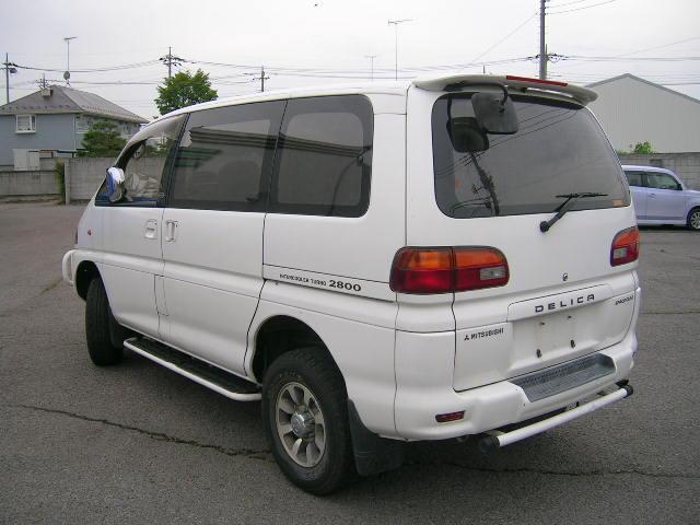 white low roof 82k 2.jpg