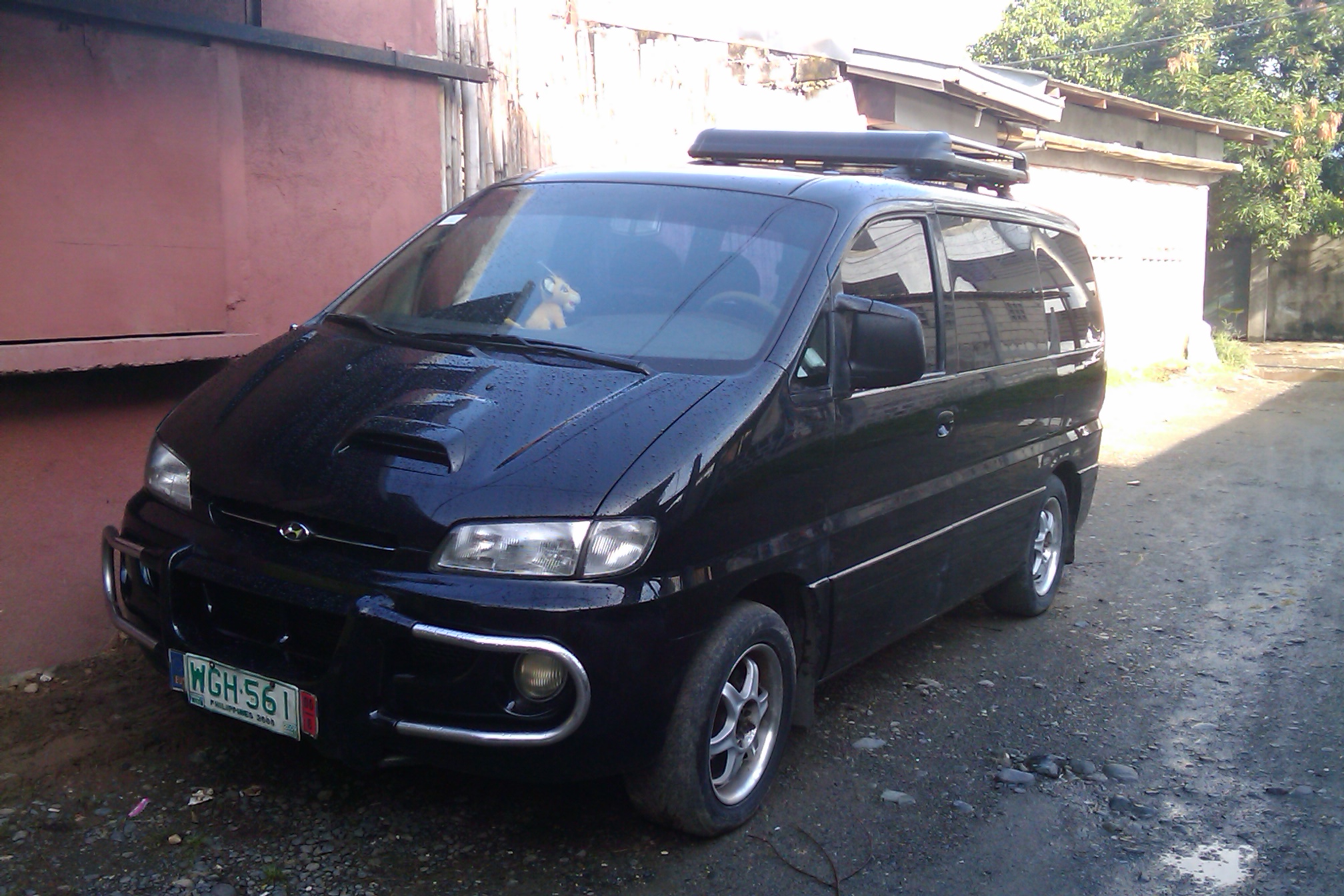 Hyundai Starex Van 9 seater
