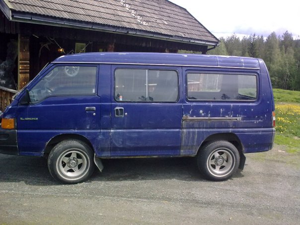 haugis delica l300 side.jpg
